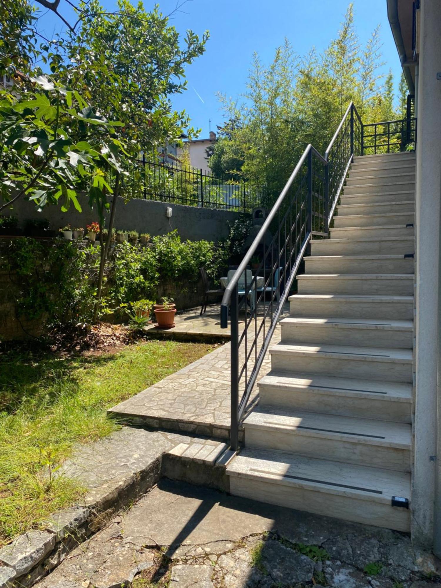 Apartments Tena With Private Parking Pula Exterior photo
