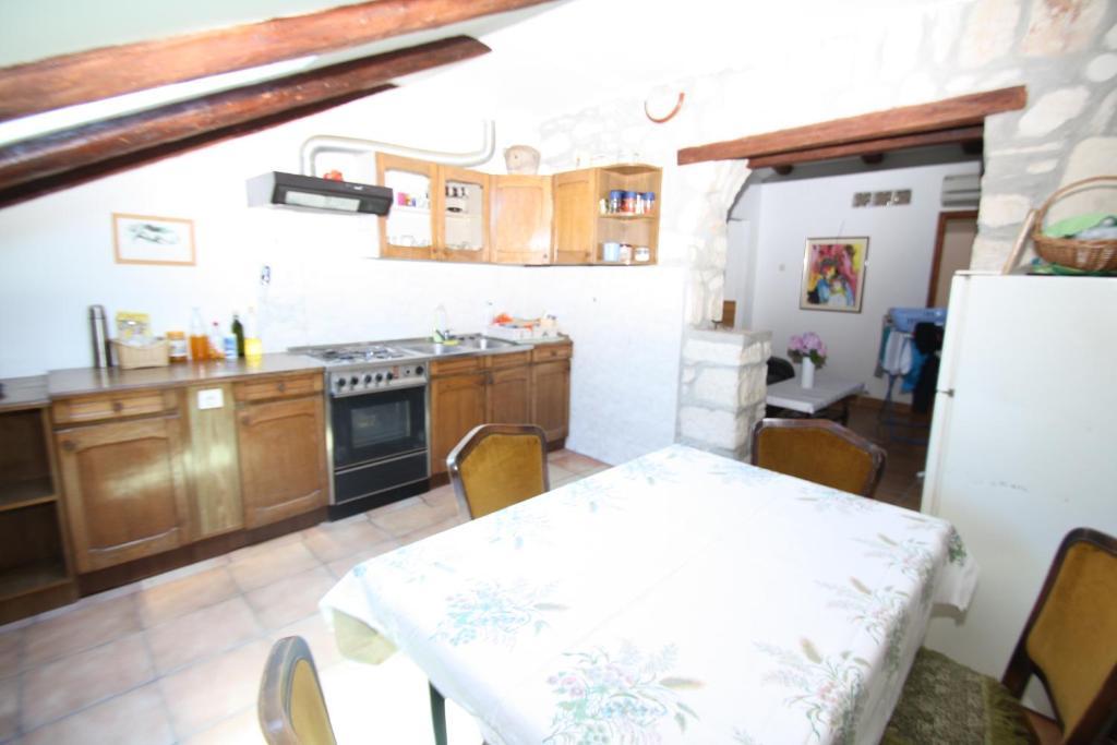 Apartments Tena With Private Parking Pula Room photo